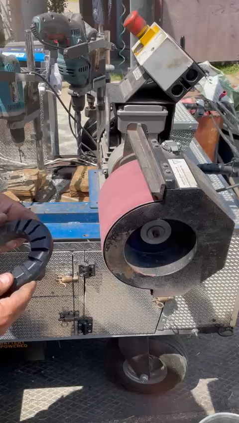 TP Horseshoes showing snare iron